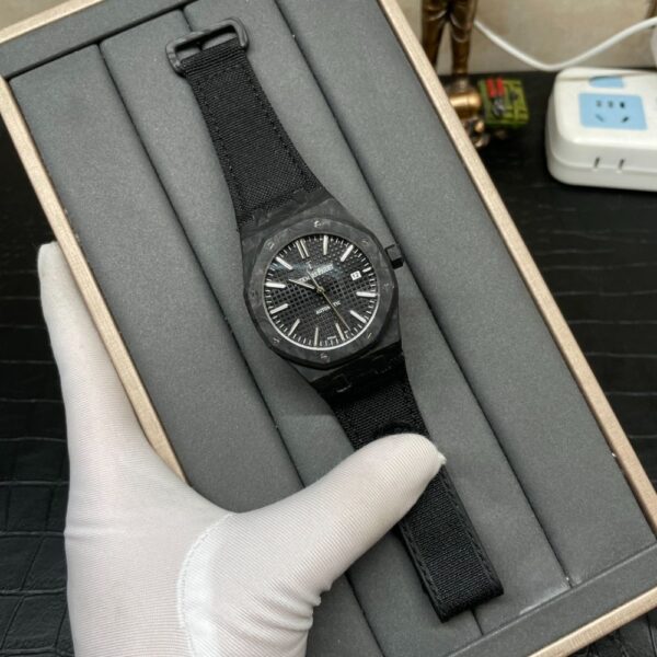 AUDEMARS PIGUET ROYAL OAK  77350CE