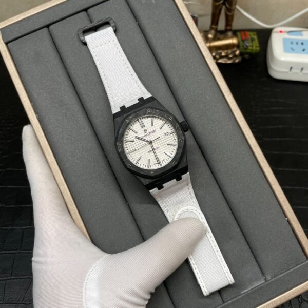 AUDEMARS PIGUET ROYAL OAK  67651