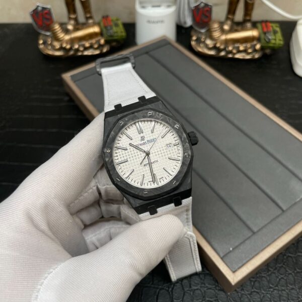 AUDEMARS PIGUET ROYAL OAK  67651
