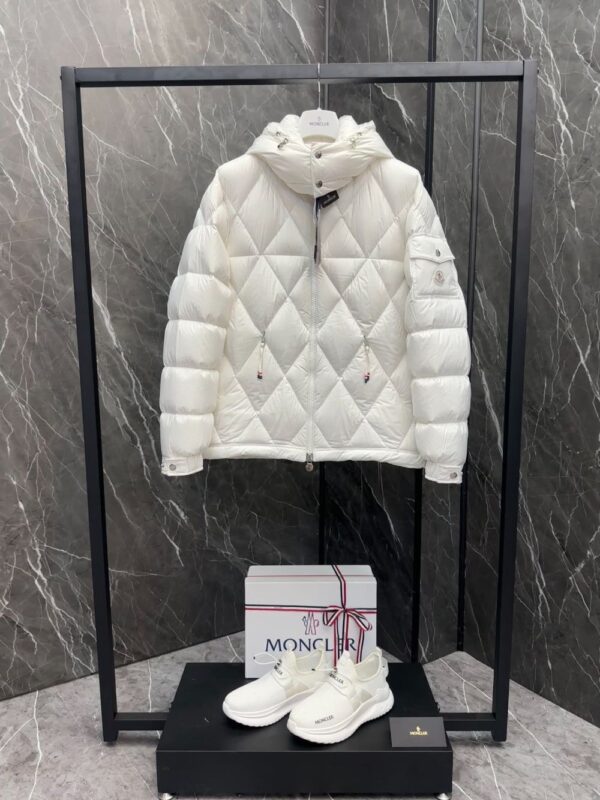 Moncler  Averole men Down Jacket White