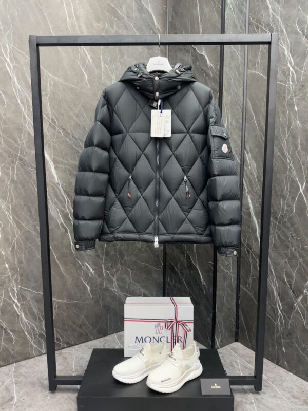 Moncler  Averole men Down Jacket