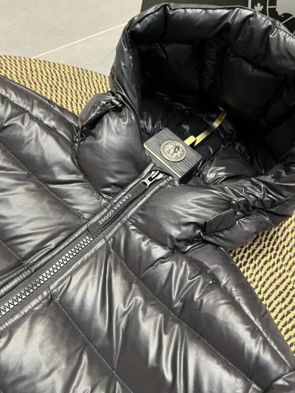 Canada Goose  2227 Black