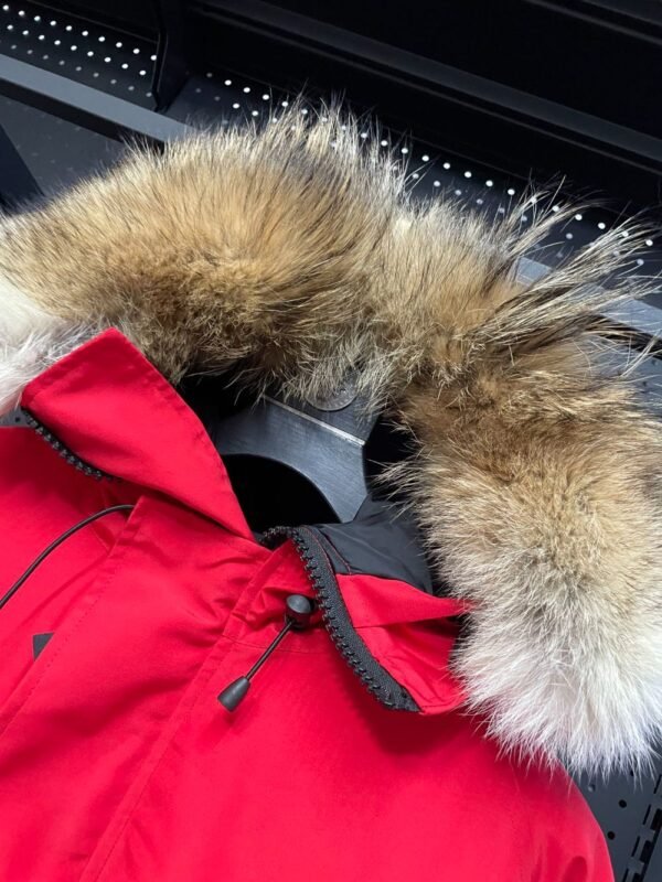 Canada Goose  Chilliwack 7999M  Red