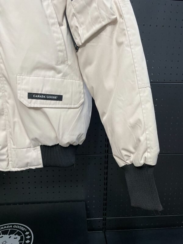 Canada Goose  Chilliwack 7999M White