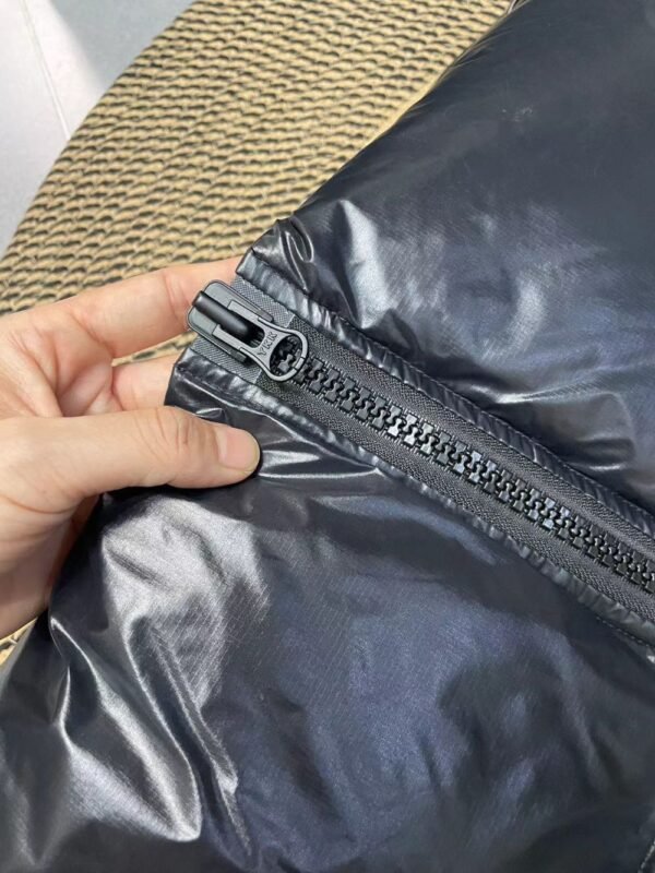 Canada Goose  Moose knuckles Crofton 23ss Black