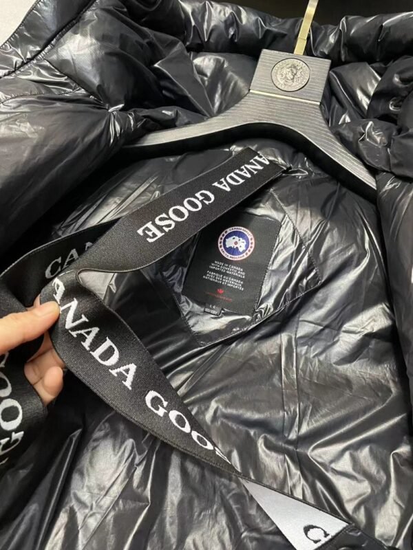 Canada Goose  Moose knuckles Crofton 23ss Black