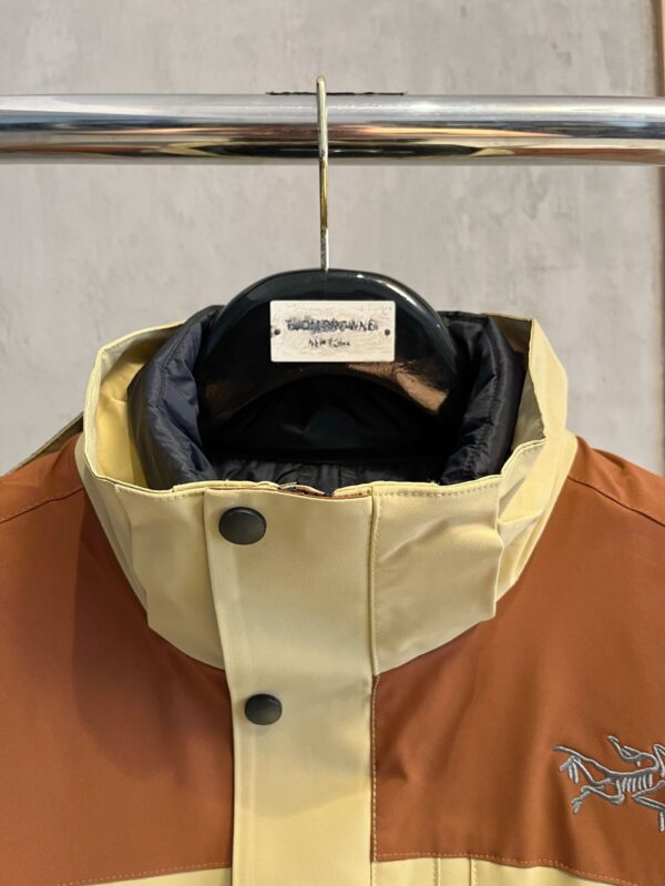 ARC'TERYX Down Jacket Yellow Brown