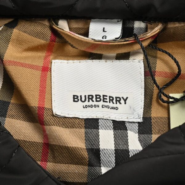 Burberry Diamond-patterned multi-pocket padded jacket