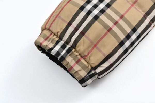 Burberry Classic double-faced large plaid down jacket
