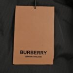 Burberry 22Fw Horseferry Print Lettering Down Vest