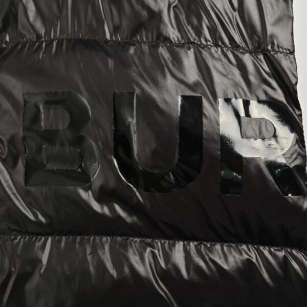 Burberry 22Fw Horseferry Print Lettering Down Vest