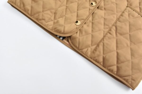 Burberry 21FW Vintage Diamond Quilted Jacket