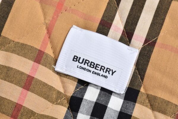 Burberry 21FW Vintage Diamond Quilted Jacket