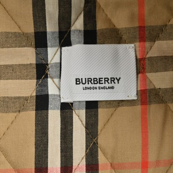 Burberry 22Fw Retro Diamond Quilted Jacket