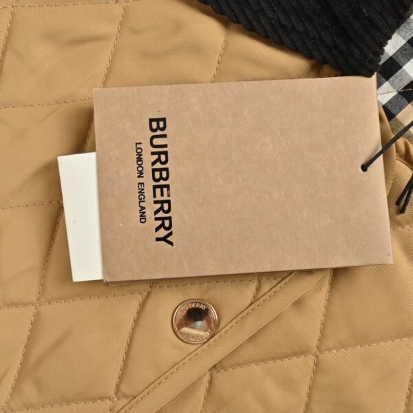 Burberry 22Fw Retro Diamond Quilted Jacket