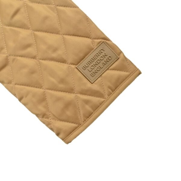 Burberry 22Fw Retro Diamond Quilted Jacket