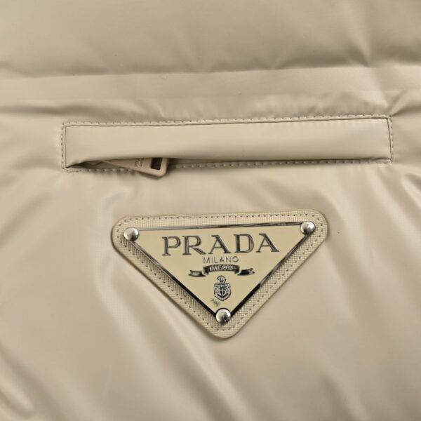 Prada 24Fw Classic down jacket with detachable triangle logo hood