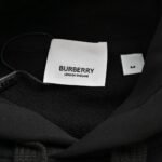 Burberry 24Fw Thick rubber lettering print hoodie
