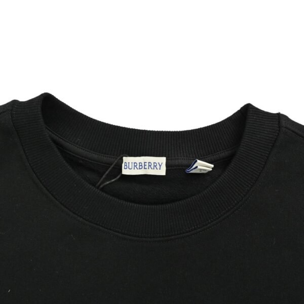 Burberry 23Fw Oak Horse Embroidered Sweatshirt