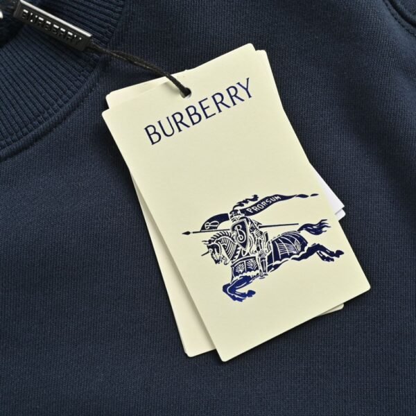 Burberry 23Fw Oak Horse Embroidered Sweatshirt