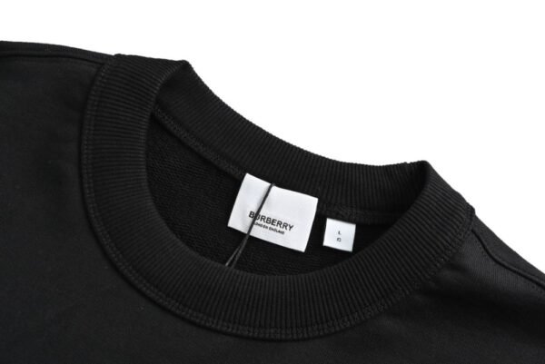 Burberry 23Fw Warhorse embroidered sweatshirt