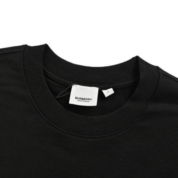 Burberry 23Fw Valentine's Day flocked heart sweatshirt