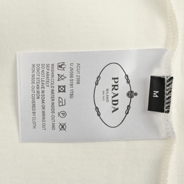 Prada 24Fw Embossed Metal Triangle Logo T-shirt