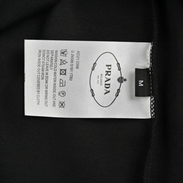 Prada 24Fw Embossed Metal Triangle Logo T-shirt