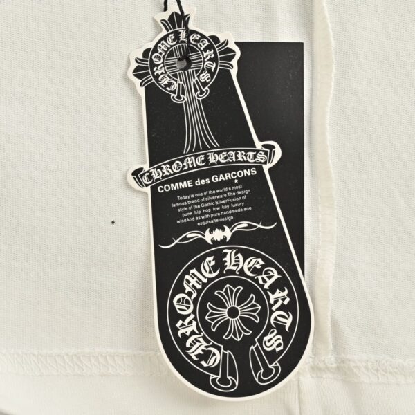 Chrome Hearts  24Fw horseshoe flower arm T-shirt