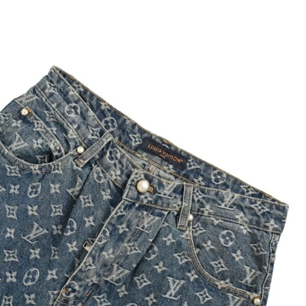 Louis Vuitton Old fashioned jeans