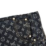 Louis Vuitton Heavy-duty jacquard pearl button straight jeans