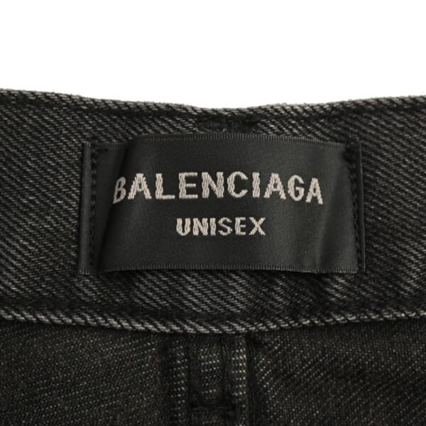 Balenciaga 24Fw Reverse Pocket Destroyed Jeans