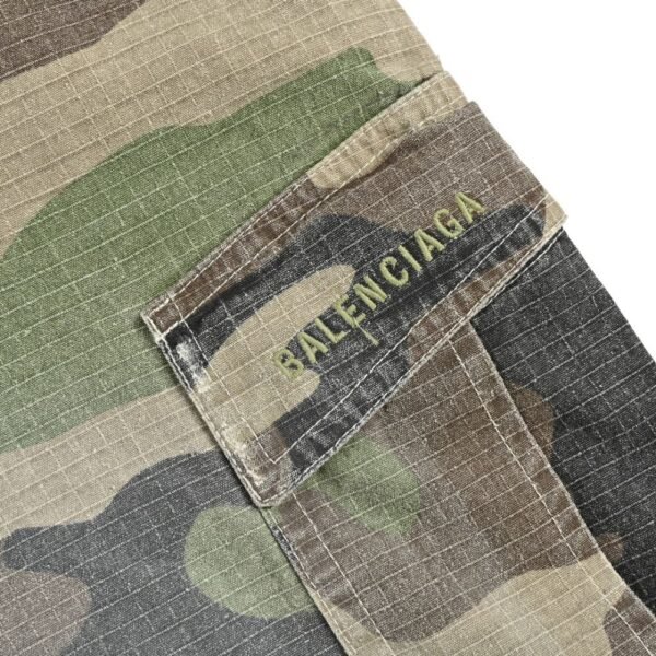 Balenciaga Camouflage trousers with detachable pockets