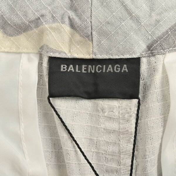 Balenciaga Camouflage trousers with detachable pockets