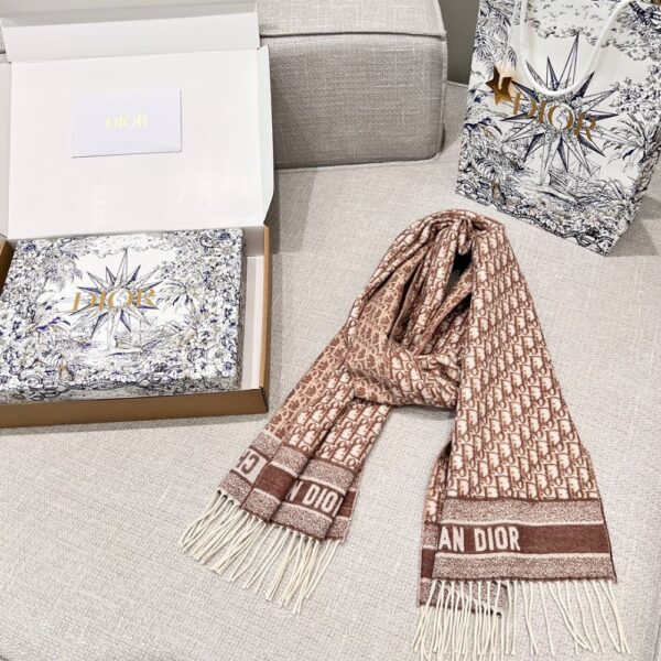 Dior Bookmark Cashmere Scarf Navy Toffee color