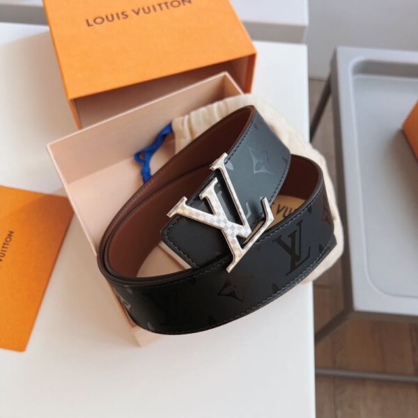 Louis Vuitton  French leather Belts