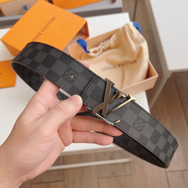 Louis Vuitton  French leather Belts