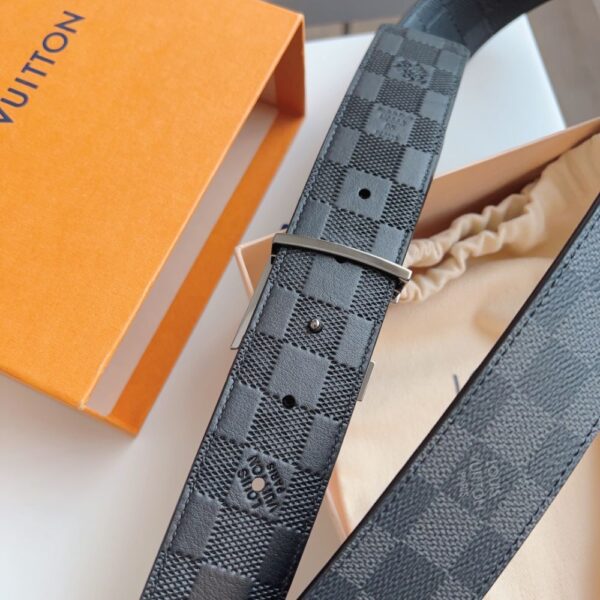Louis Vuitton  French leather Belts