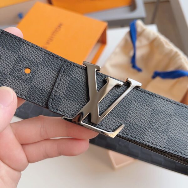 Louis Vuitton  French leather Belts