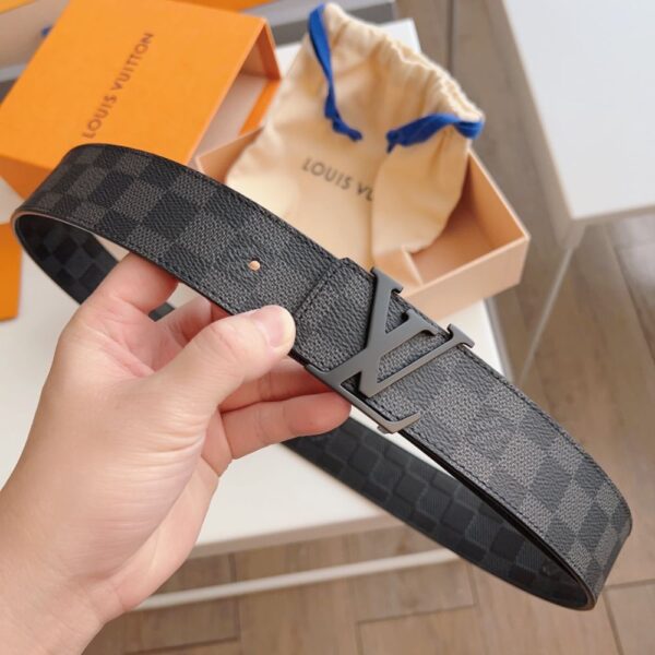 Louis Vuitton  French leather Belts