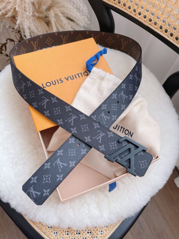Louis Vuitton  French leather Belts