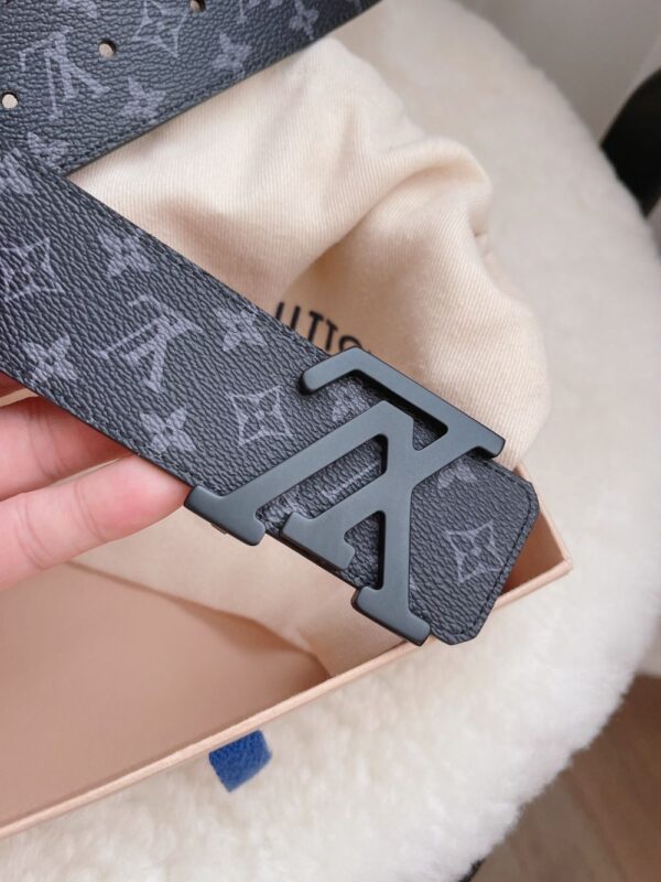 Louis Vuitton  French leather Belts