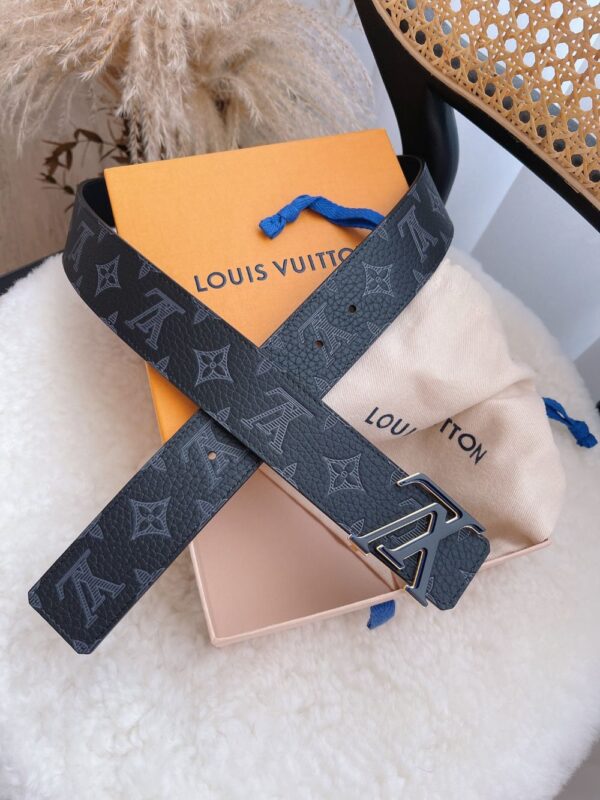 Louis Vuitton  French leather Belts