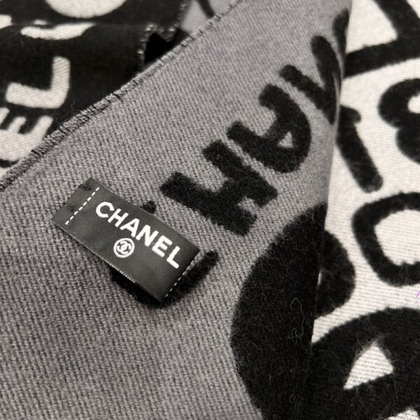 Chanel Gradient graffiti shawl Black Grey