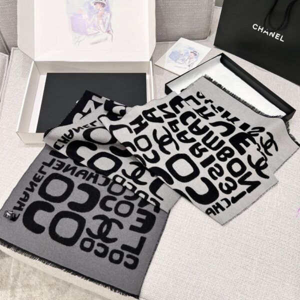 Chanel Gradient graffiti shawl Black Grey