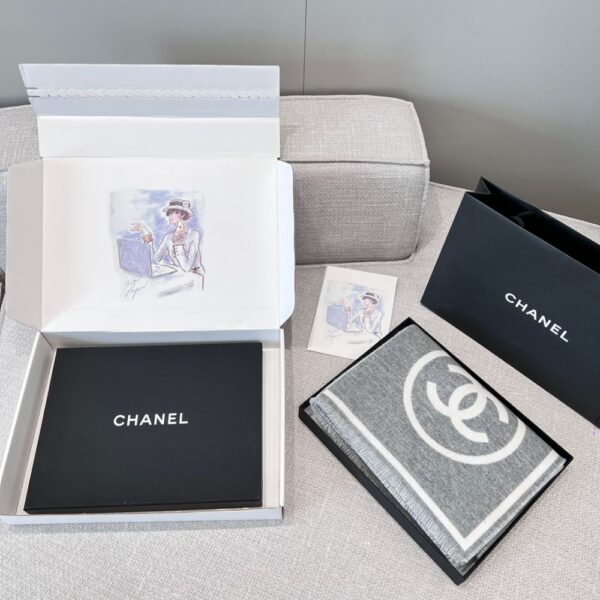 Chanel Grey and white symmetrical shawl