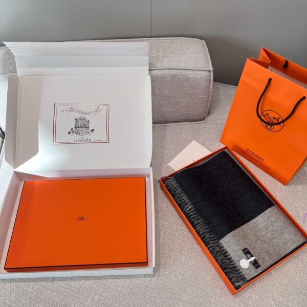 Hermes Cashmere scarf navy blue/grey