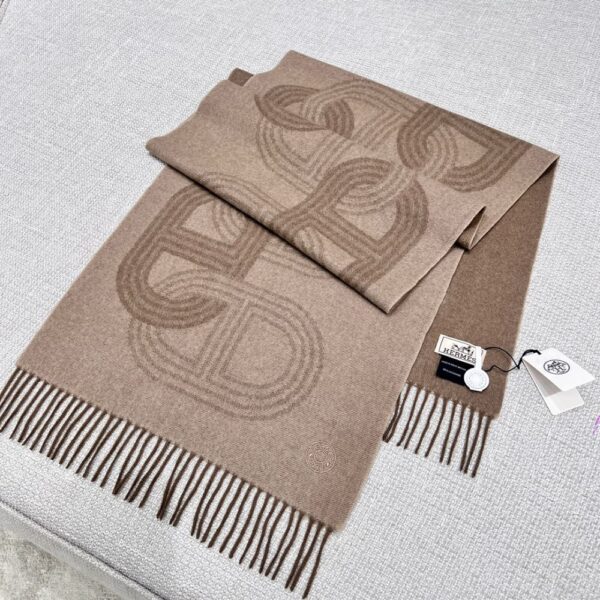 Hermes Fubao Avenue No. 24 Race Track Charcoal Milk Tea
