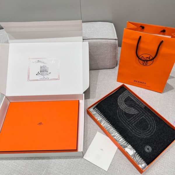 Hermes Fubao Avenue No. 24 Race Track Charcoal Gray