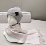 Louis Vuitton Rrykjavik Classic Cashmere Scarf Cream Grey